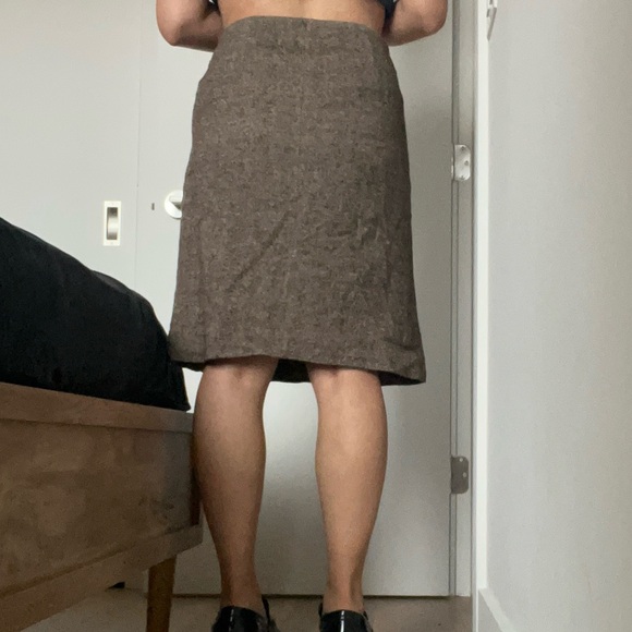 Massimo Dutti midi Autumn brown Chic Shortened Skirt with Front Pockets &buttons - Picture 10 of 10